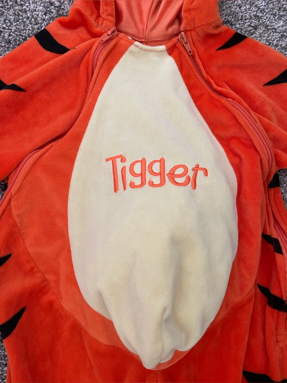Vintage Disney Store Infant Baby Winnie the Pooh Tigger Costume Sz 18-24 Months
